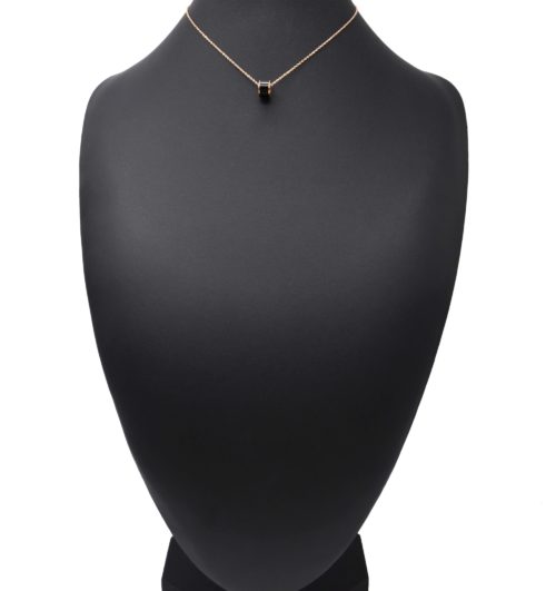 Collier-Fine-Chaine-Pendentif-Anneau-Contour-Acier-Or-Rose-Et-Resine-Noire