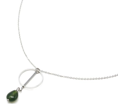 Collier-Fine-Chaine-Pendentif-Cercle-Barre-Acier-Argente-et-Pierre-Goutte-Verte