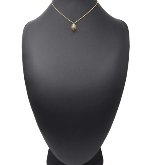 Collier-Pendentif-Pierre-Ovale-Verte-et-Contour-Acier-Dore