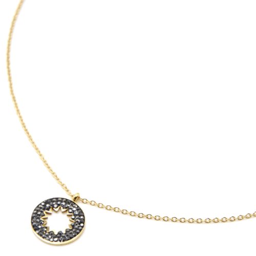 Collier-Fine-Chaine-Acier-Dore-avec-Cercle-Strass-Gris-Motif-Ajoure-Soleil