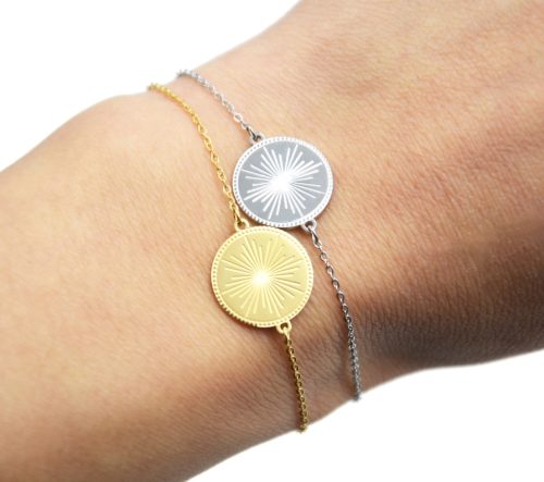 Bracelet-avec-Medaille-Gravee-Motif-Soleil-Acier