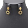 Boucles-dOreilles-Medaille-et-Cercles-Points-Acier-Dore-avec-Pierre-Noire