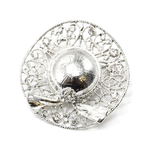 Broche-Epingle-Chapeau-Relief-Motif-Ajoure-Metal-Strass-Argente