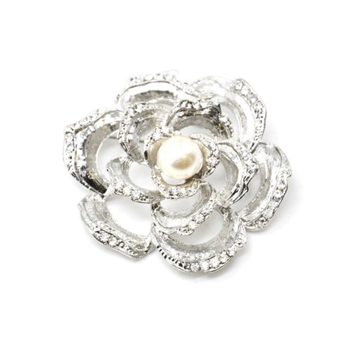 Broche-Epingle-Fleur-Ajouree-Metal-Strass-Argente-avec-Perle-Ecru