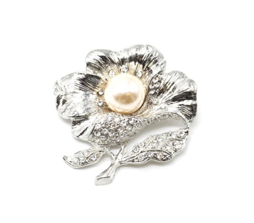 Broche-Epingle-Fleur-Metal-Strass-Argente-avec-Perle-Ecru