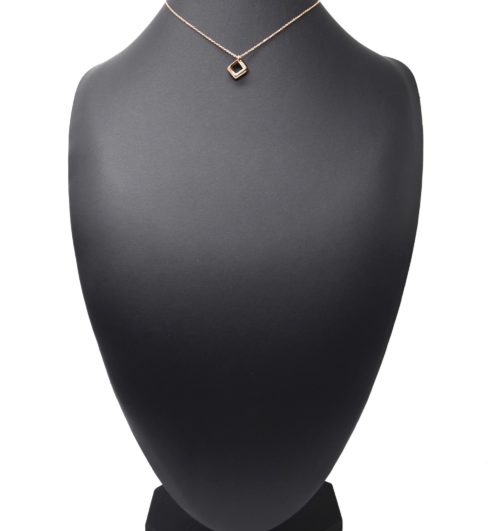 Collier-Fine-Chaine-Pendentif-Triple-Losanges-Contour-Acier-Or-Rose-et-Strass-Blanc