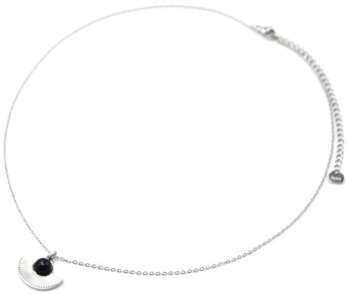 Collier-Pendentif-Demi-Cercle-Motif-Rayons-Argente-et-Pierre-Noire