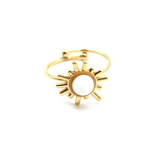 Bague-Fine-avec-Soleil-Acier-Dore-et-Pierre-Blanche