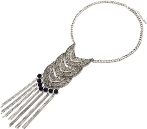 Collier-Pendentif-Formes-Motif-Ethnique-Metal-Argente-Perles-Noires-et-Chaines