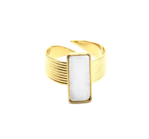 Bague-Anneau-Rayons-Acier-Dore-avec-Pierre-Rectangle-Blanche