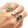 Bague-Large-Ajouree-avec-Pierre-Rectangle-Motif-Etoile-Acier-Dore