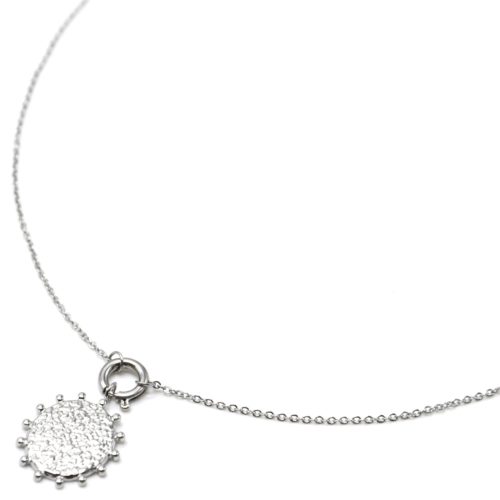 Collier-Pendentif-Mousqueton-et-Medaille-Martelee-Contour-Billes-Acier-Argente