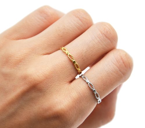 Bague-Anneau-avec-Ovales-Ajoures-et-Points-Acier