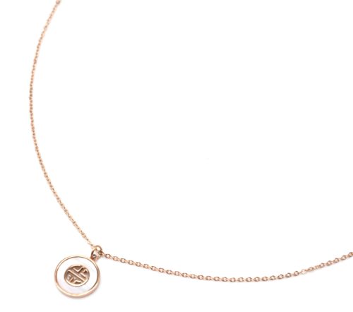 Collier-Fine-Chaine-Pendentif-Medaille-Nacre-Blanc-et-Motif-Grec-Acier-Or-Rose