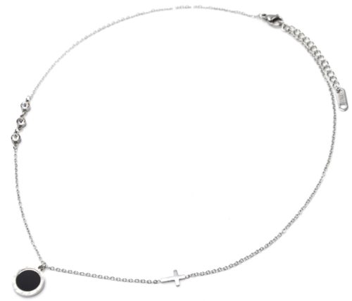 Collier-Pendentif-Cercle-Resine-Noire-et-Croix-Acier-Argente-avec-Pierres