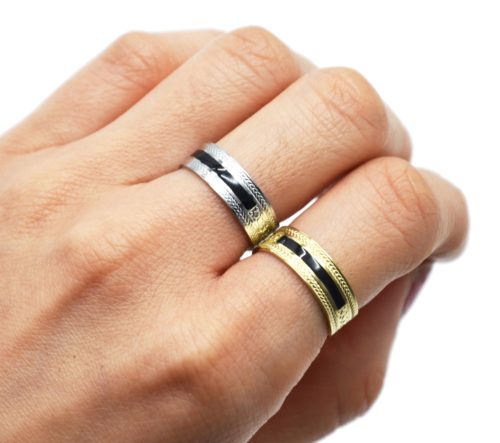 Bague-Anneau-Motif-Points-Epis-Acier-et-Bande-Noire