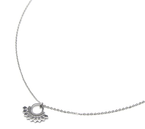 Collier-Fine-Chaine-Pendentif-Cercle-Ethnique-Acier-Argente