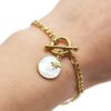 Bracelet-Chaine-Maillons-Cercle-et-Barre-Acier-Dore-avec-Charm-Nacre-Etoile