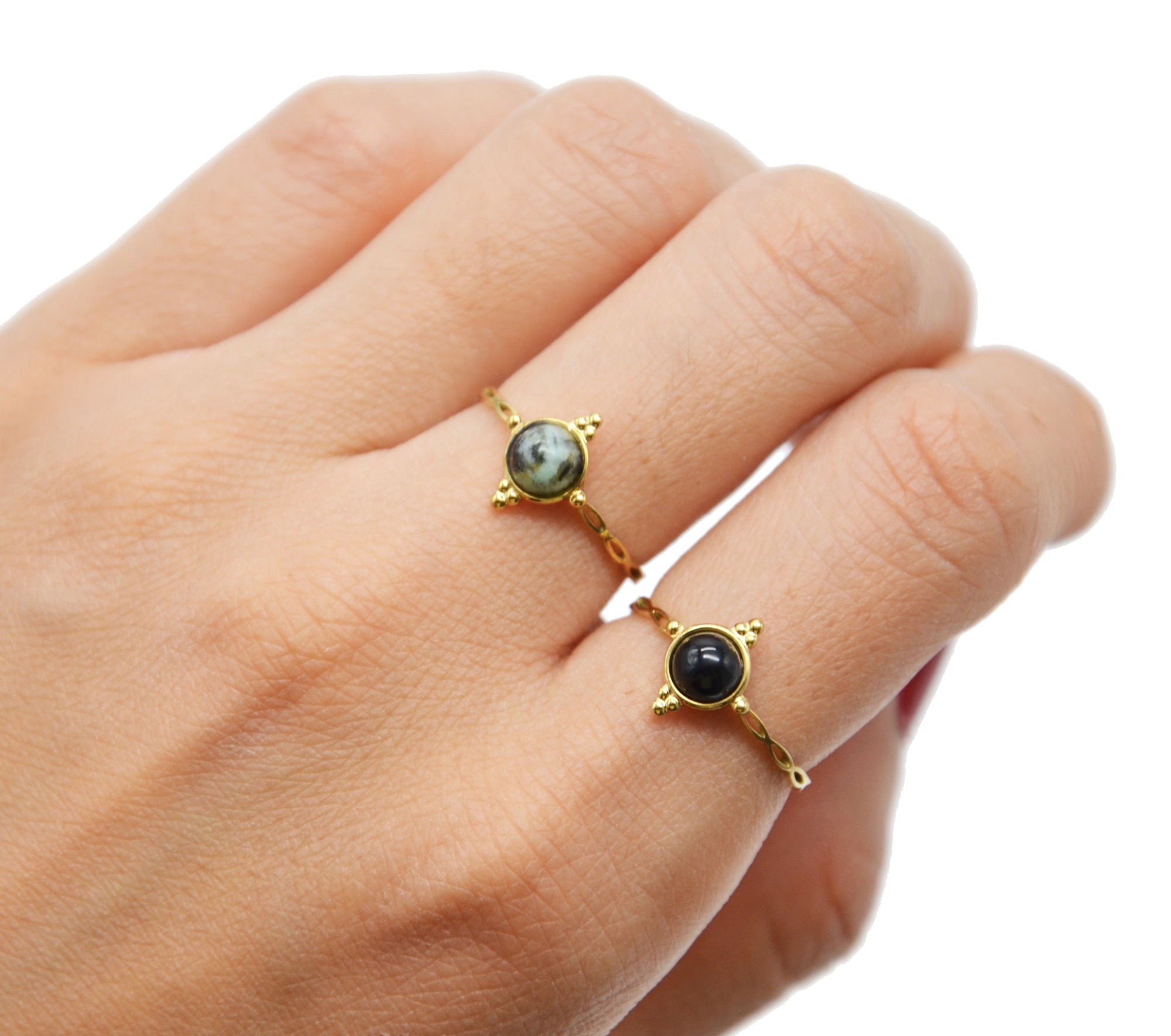 Bague-Fine-Ovales-Ajoures-Acier-Dore-et-Pierre-Ronde-Couleur