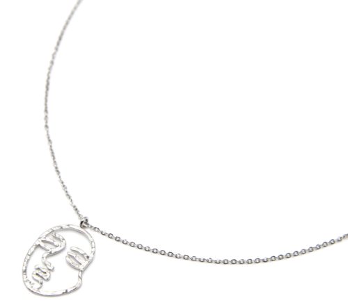 Collier-Fine-Chaine-Pendentif-Visage-Contour-Martele-Acier-Argente