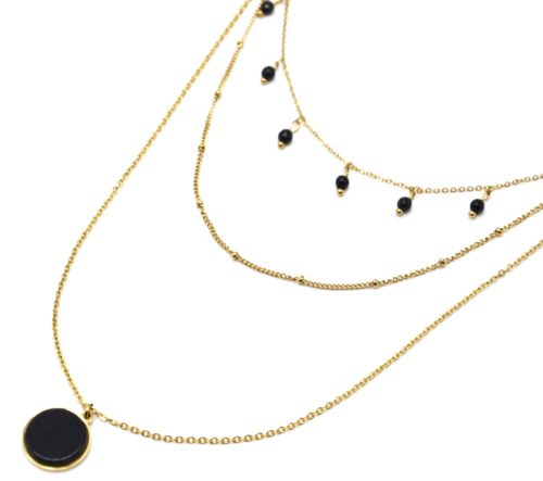 Collier-Triple-Chaines-Acier-Dore-avec-Perles-et-Pierre-Ronde-Noire