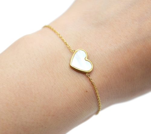 Bracelet-Fine-Chaine-avec-Coeur-Nacre-Contour-Acier-Dore