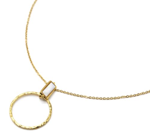 Collier-Fine-Chaine-avec-Pierre-Nacre-et-Cercle-Martele-Acier-Dore