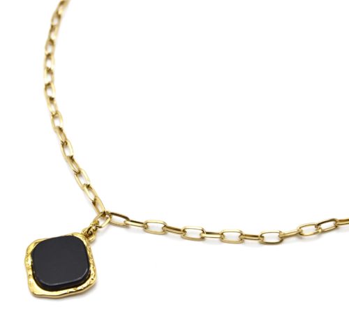 Collier-Chaine-Maillons-avec-Pierre-Carree-Noire-Contour-Acier-Dore