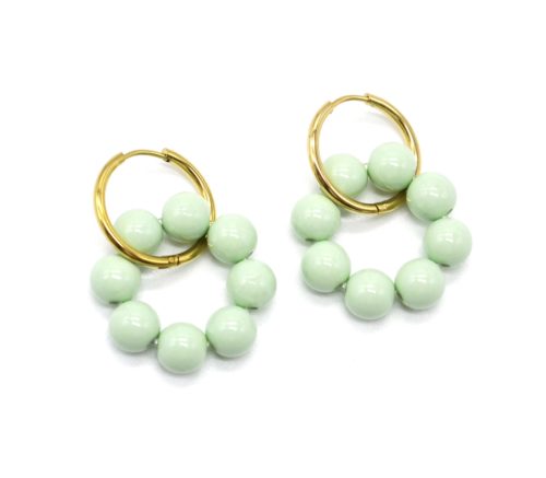 Boucles-dOreilles-Creoles-Acier-Dore-et-Anneau-Perles-Resine-Vert-Pastel