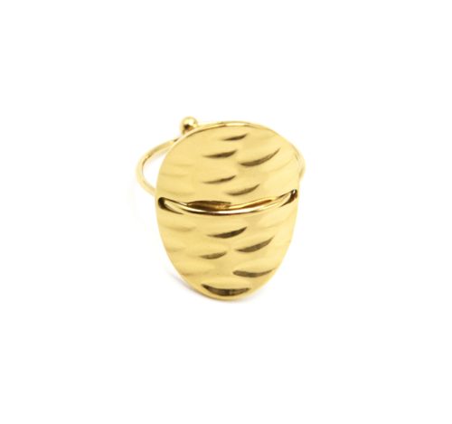 Bague-Fine-avec-Medaille-Ovale-Martelee-Acier-Dore