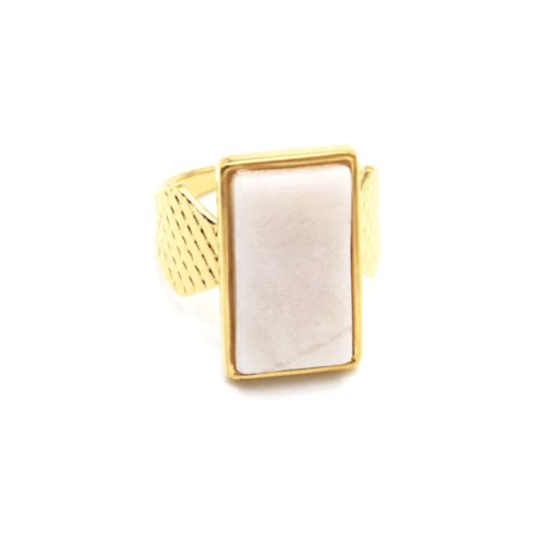 Bague-Large-Matelassee-Acier-Dore-avec-Pierre-Rectangle-Ecru