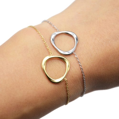 Bracelet-Fine-Chaine-avec-Triangle-Arrondi-Contour-Acier