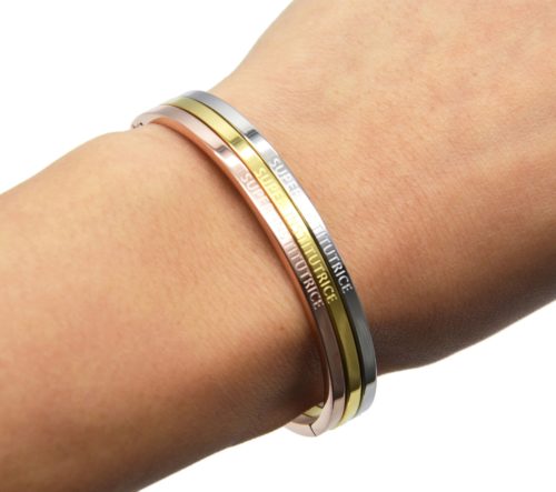 Bracelet-Jonc-Fin-Acier-avec-Message-Super-Institutrice