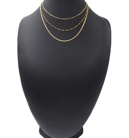 Collier-Triple-Chaines-Serpent-Ronde-Acier-Dore-et-Mini-Perles-Email-Noir