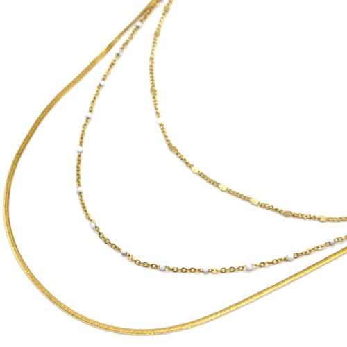 Collier-Triple-Chaines-Serpent-Ronde-Acier-Dore-et-Mini-Perles-Email-Blanc