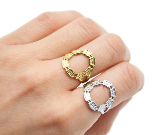 Bague-Anneau-avec-Cercle-Contour-Motif-Quadrille-Acier