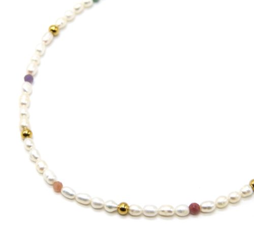 Collier-Perles-dEau-Douce-avec-Pierres-Multicolores-et-Billes-Acier-Dore