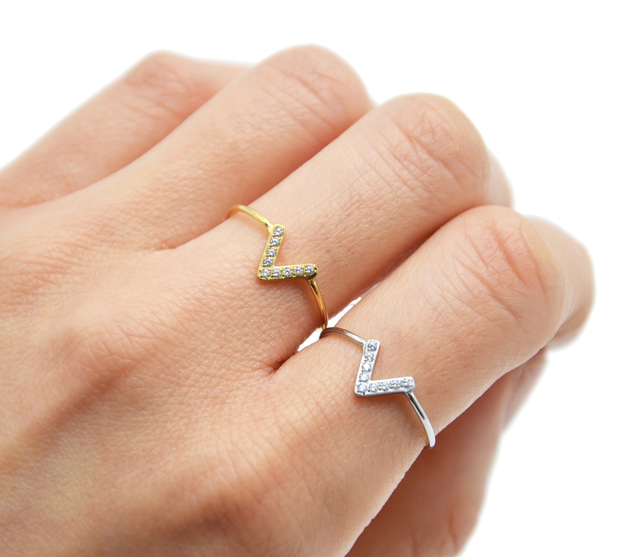 Bague forme v deals