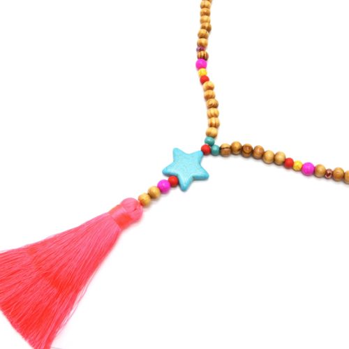 Sautoir-Collier-Perles-Bois-et-Effet-Marbre-avec-Pierre-Etoile-et-Pompon-Rose-Fluo