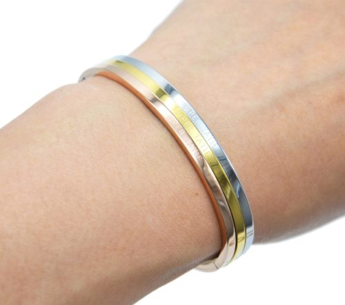 Bracelet-Jonc-Fin-Acier-avec-Message-Super-Tatie