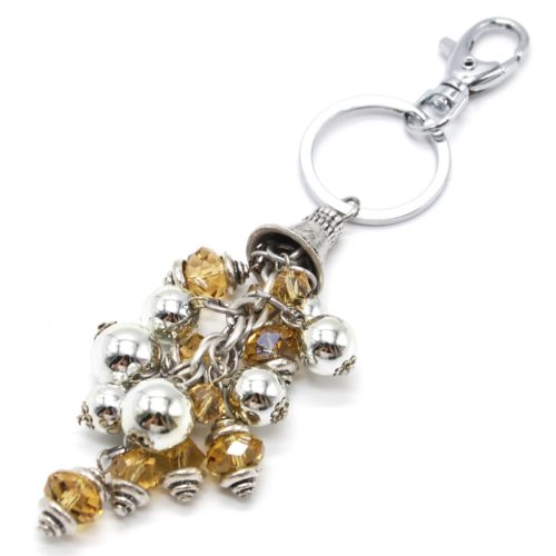 Porte-Cles-Bijou-de-Sac-Grappe-de-Perles-Beiges-et-Billes-Metal-Argente