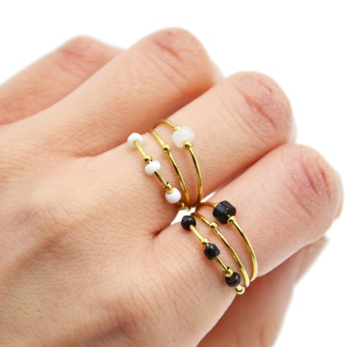 Bague-Triple-Anneaux-Acier-Dore-avec-Perles