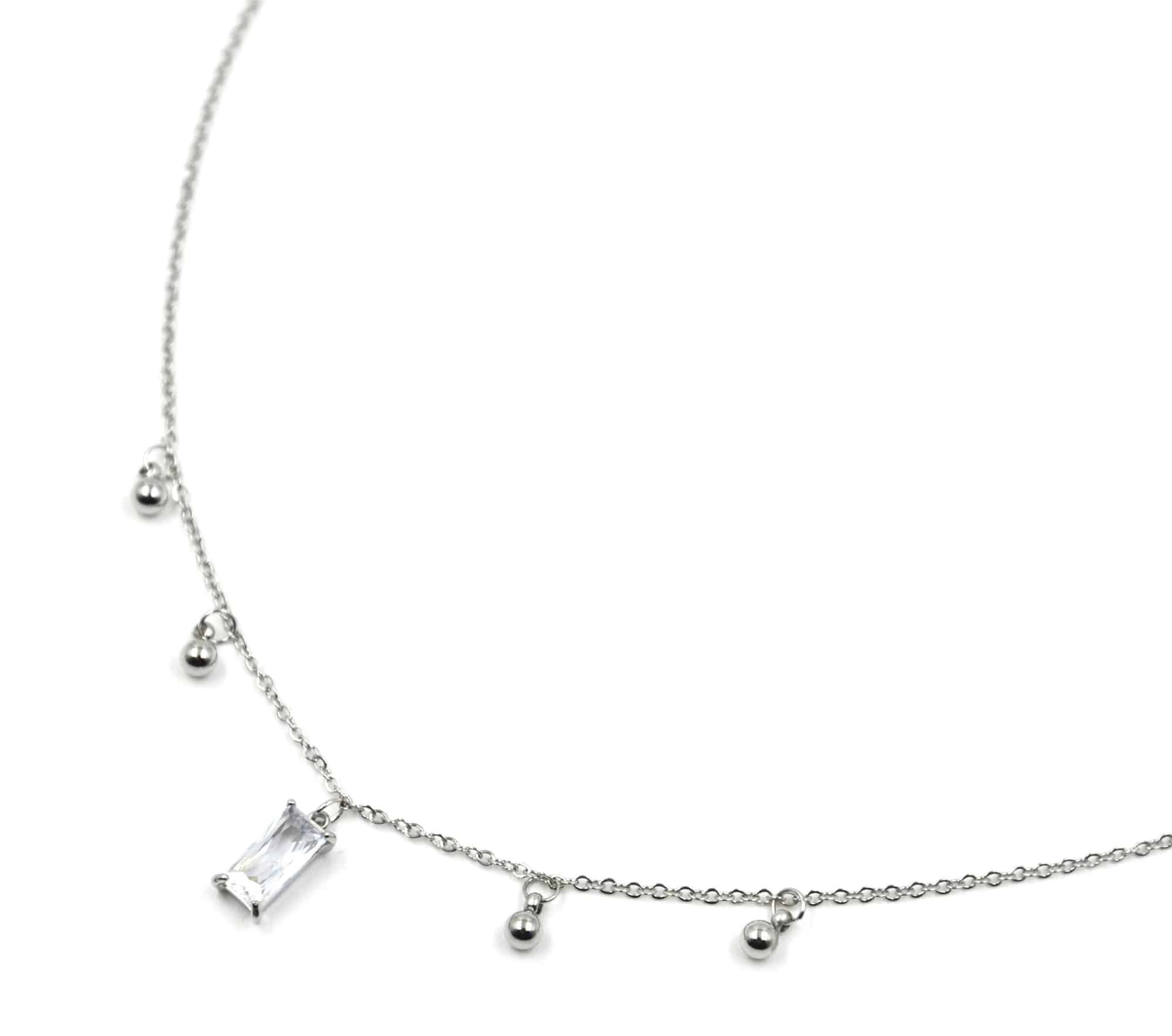 Collier-Fine-Chaine-avec-Billes-Acier-Argente-et-Pierre-Rectangle